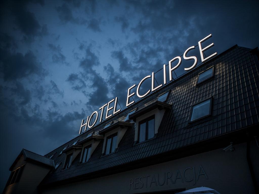 Hotel Eclipse Domasław Exterior foto